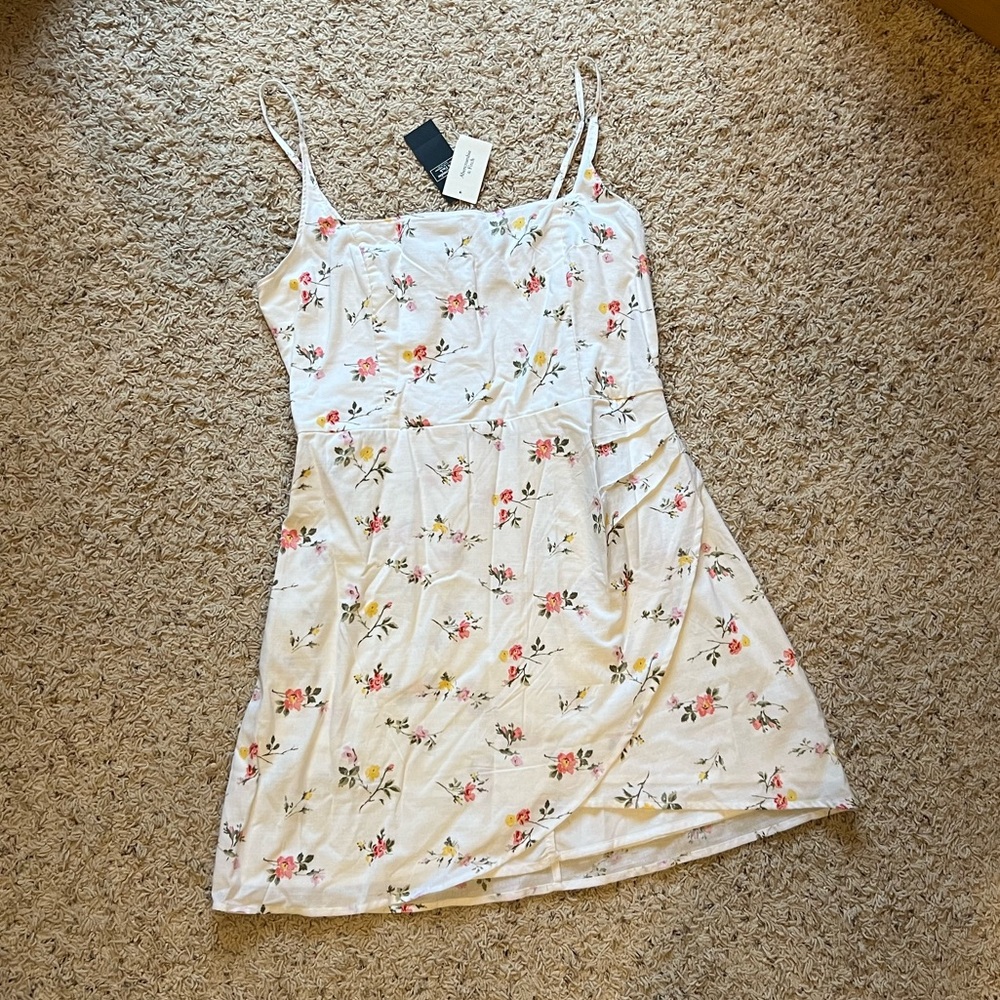 NWT Abercrombie Floral Spaghetti Strap Dress